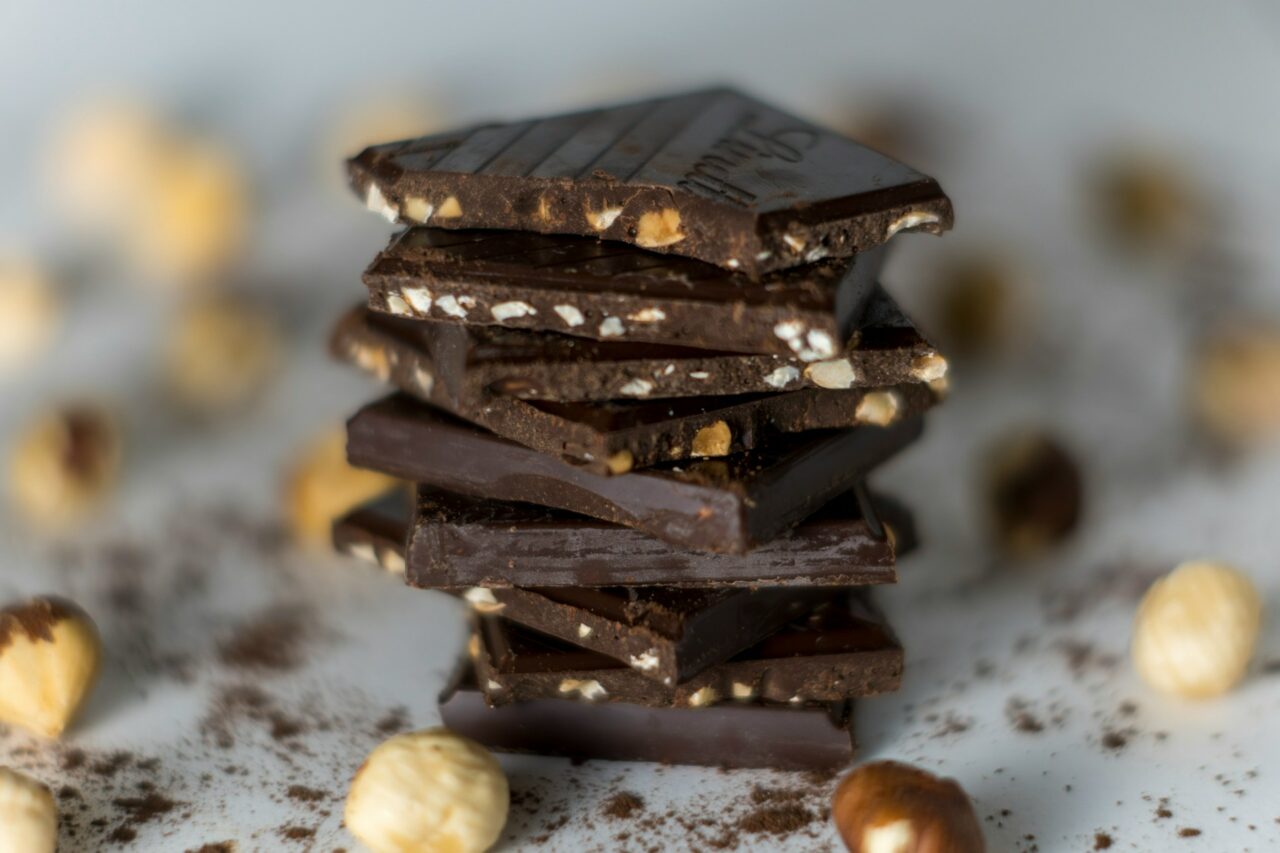 What occurs when you consume chocolate sourced from Shrooms Delivery? This father couldn’t stop chuckling throughout the entire experience.
